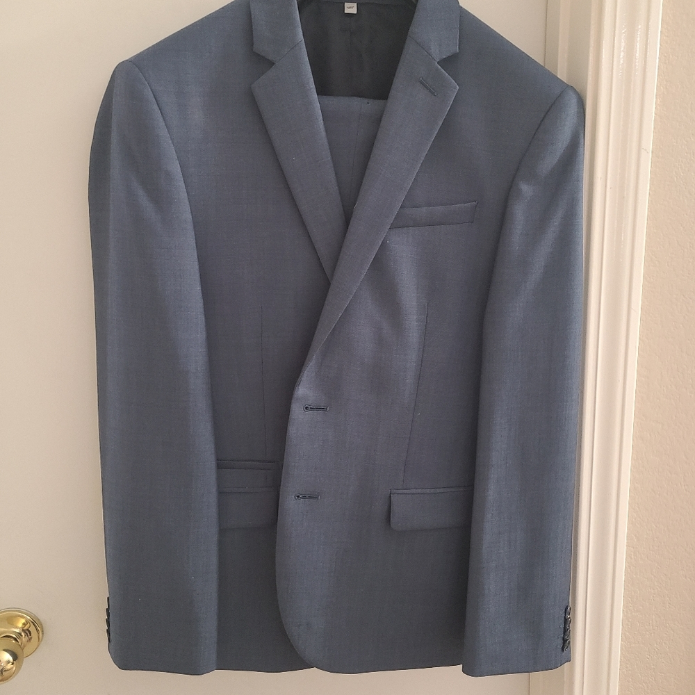 Express Photographer Fitted Suit